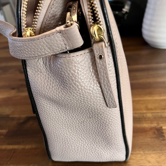 Kate Spade Handbag/ crossbody purse - Picture 6 of 6